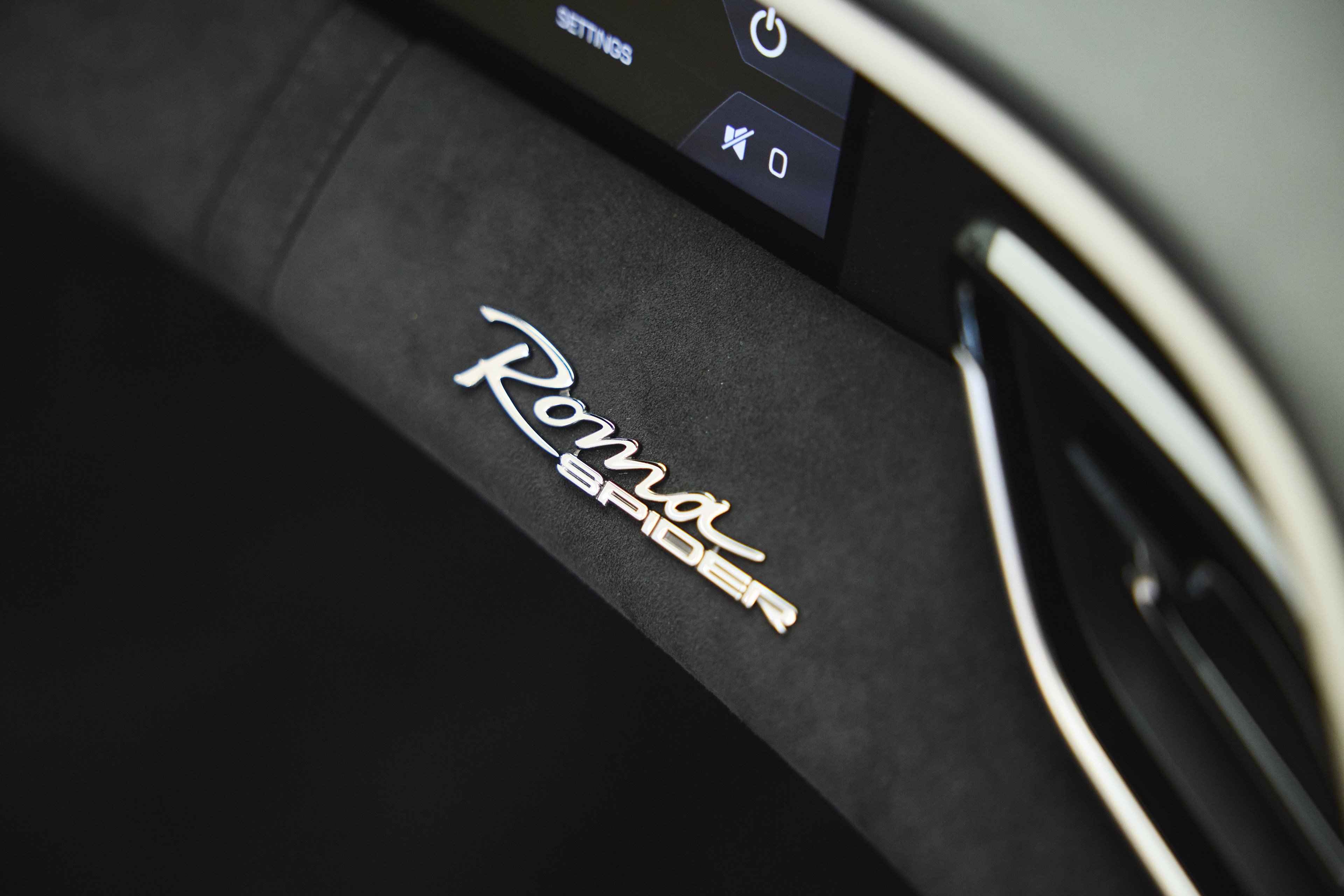 Used 2024 Ferrari Roma Spider RWD image 39