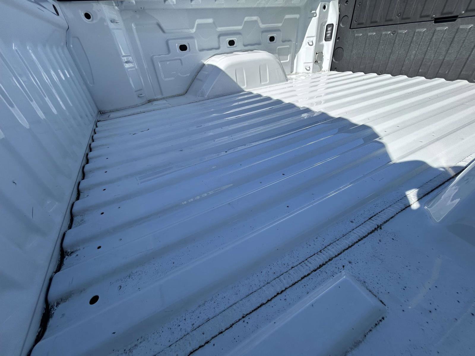 Used 2024 GMC Sierra 1500 SLT image 14