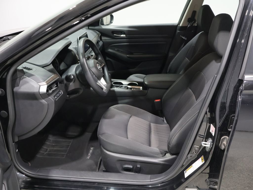 Used 2024 Nissan Altima 2.5 SV AWD/4WD image 9