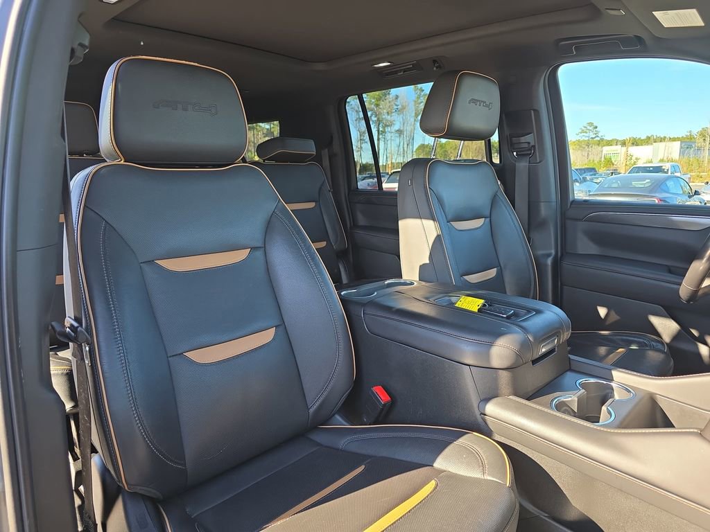 Used 2021 GMC Yukon XL AT4 image 13