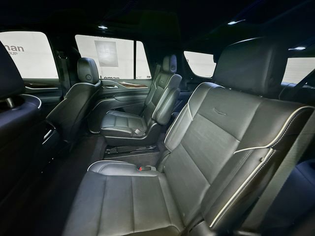 Used 2022 Cadillac Escalade Premium Luxury image 27