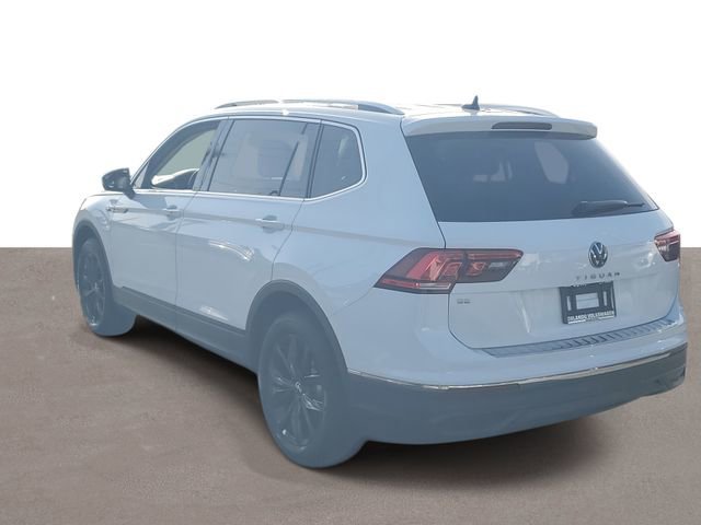 Certified 2024 Volkswagen Tiguan SE w/ Panoramic Sunroof Package image 3