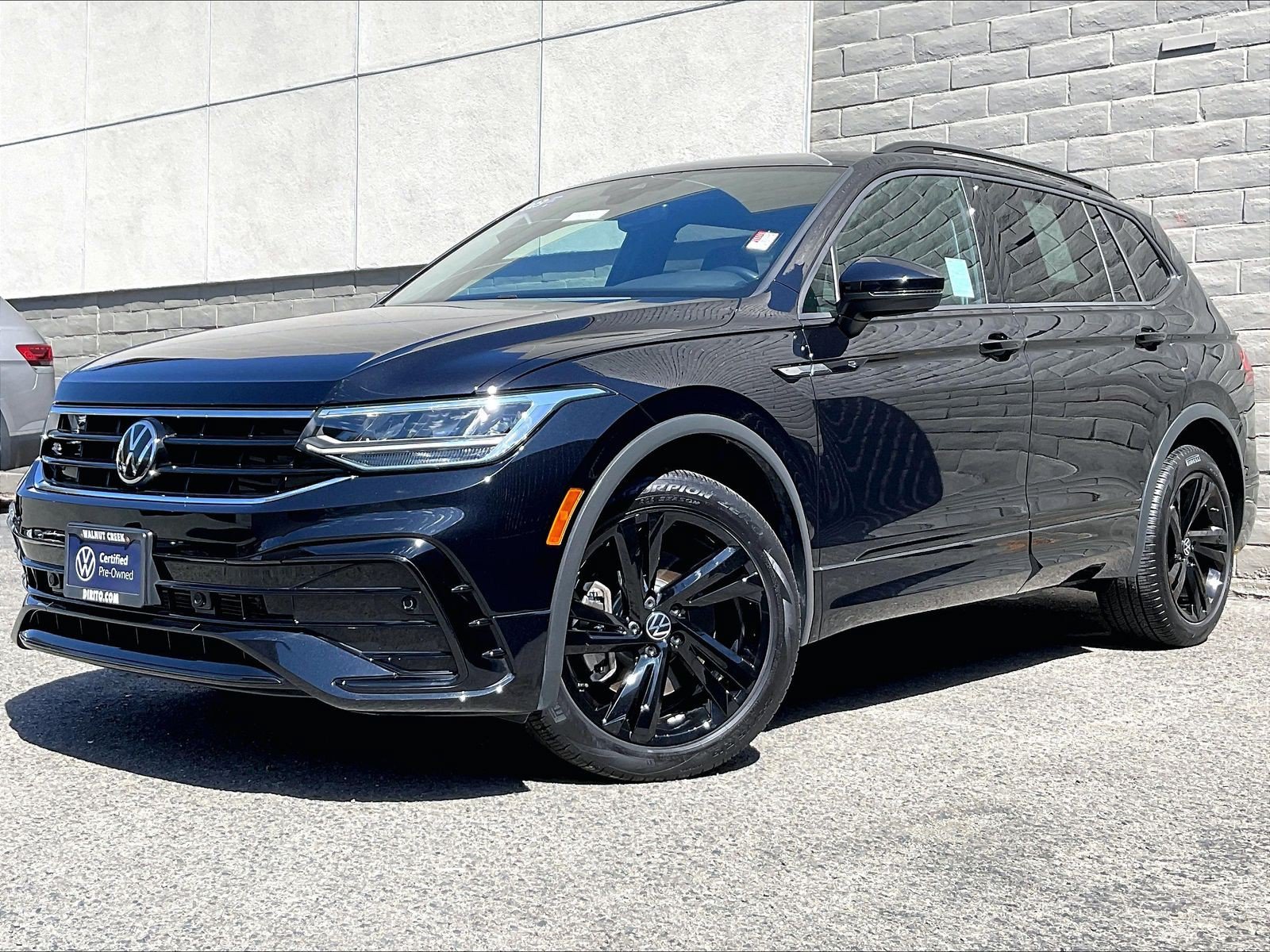 Certified 2023 Volkswagen Tiguan SE R-Line FWD image 12