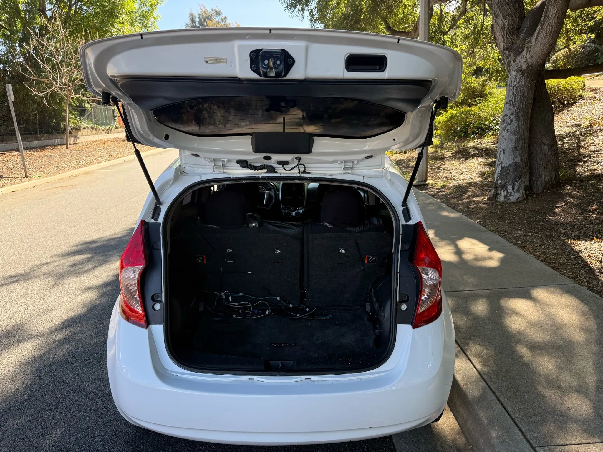 Used 2016 Nissan Versa Note SV FWD image 9