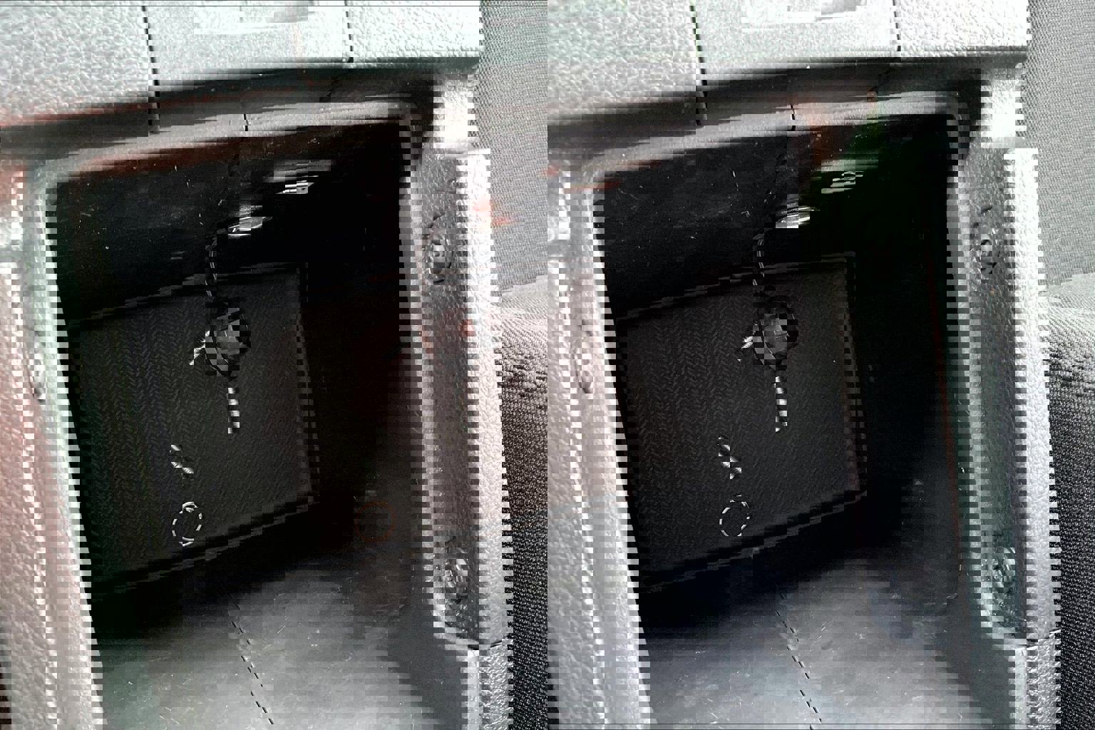 Used 2018 Jeep Wrangler Unlimited Sport w/ Connectivity Group image 32