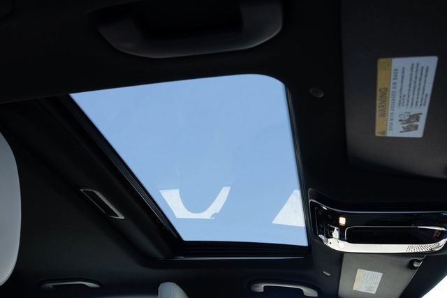Certified 2025 Mercedes-Benz C 300 4MATIC Sedan image 27