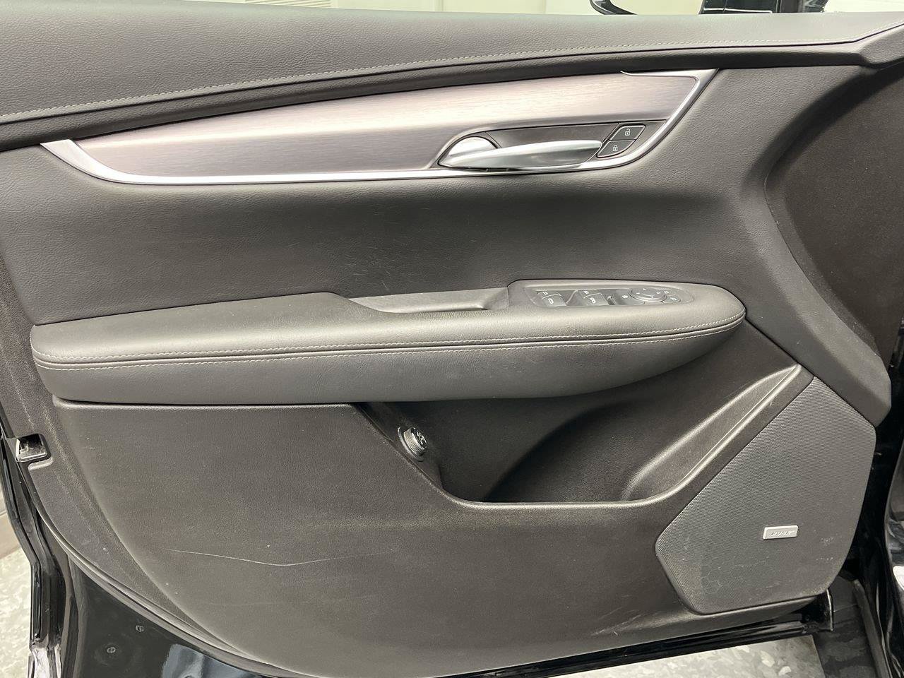 Certified 2023 Cadillac XT5 Luxury AWD/4WD image 7
