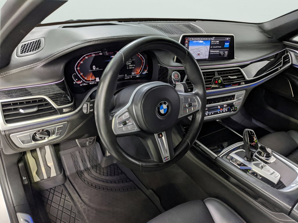 Used 2022 BMW 750i xDrive w/ Executive Package AWD/4WD image 21