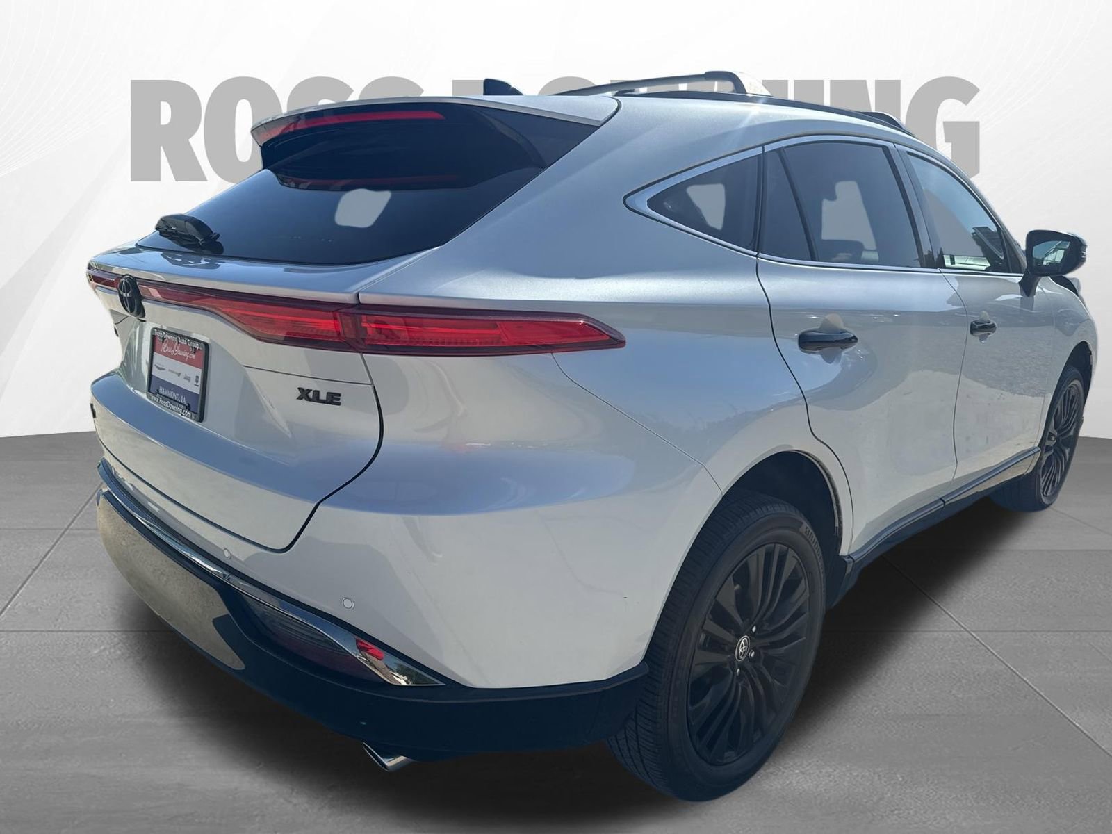 Used 2023 Toyota Venza Nightshade AWD/4WD image 6