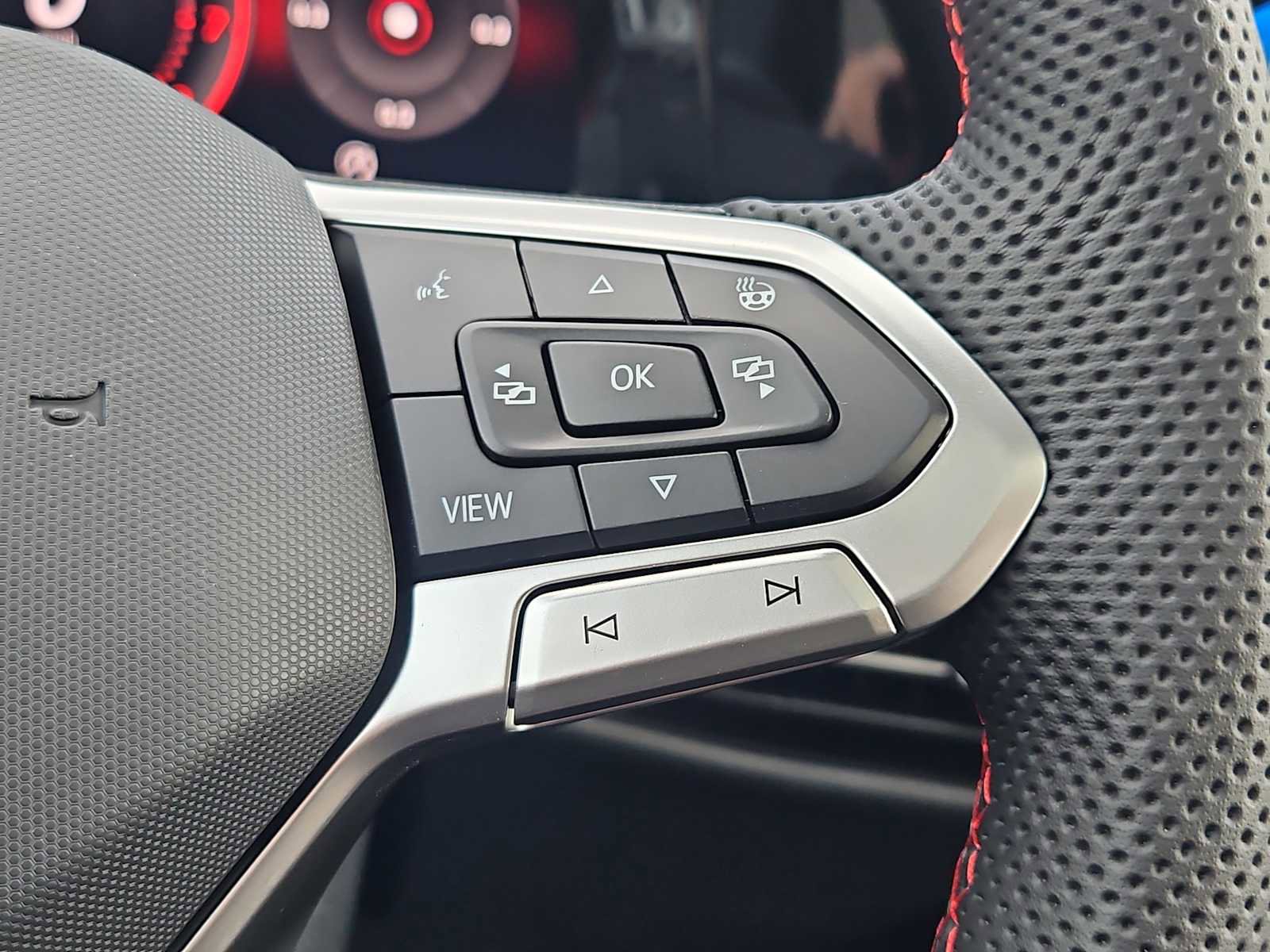 New 2025 Volkswagen GTI SE FWD image 12