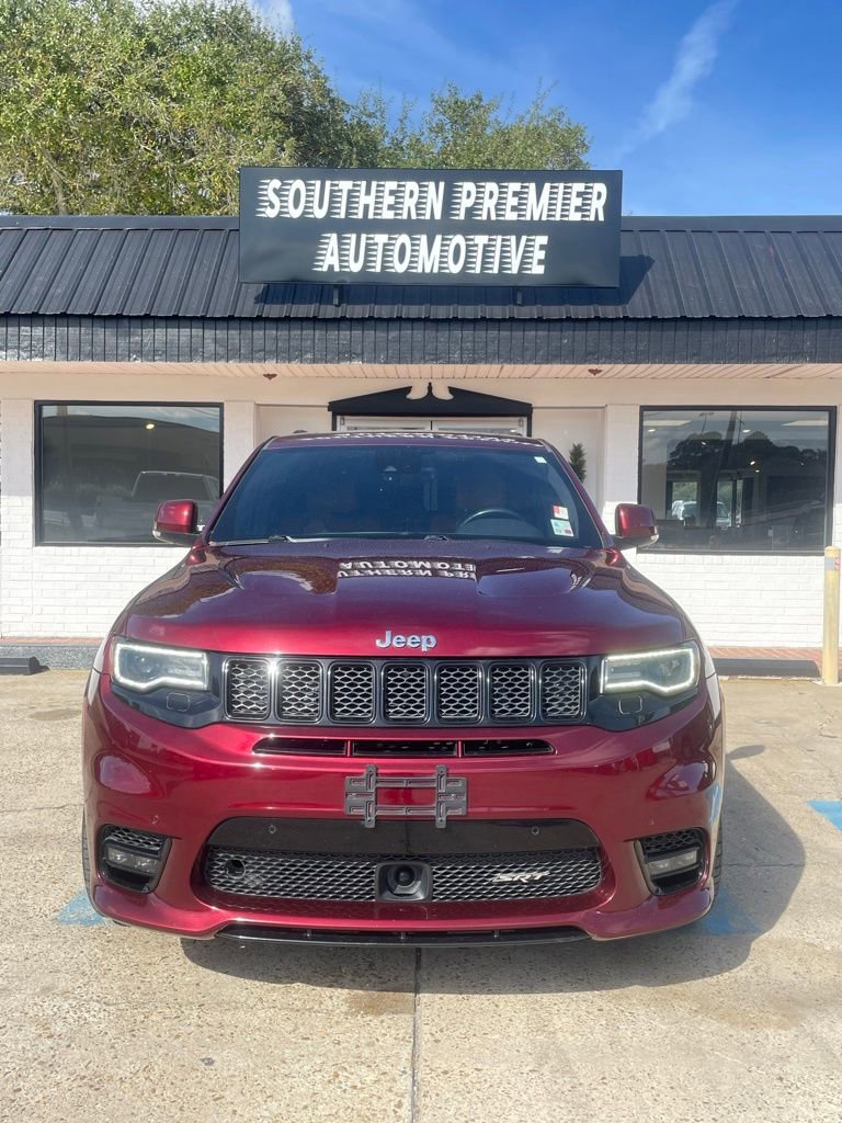 Used 2017 Jeep Grand Cherokee SRT image 2