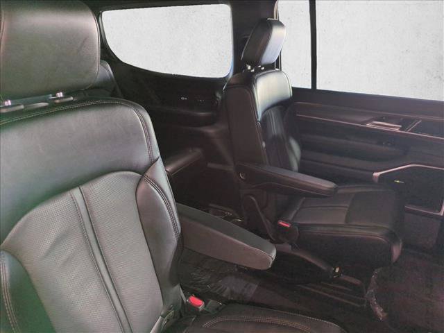 Used 2024 Jeep Wagoneer Series III AWD/4WD image 20