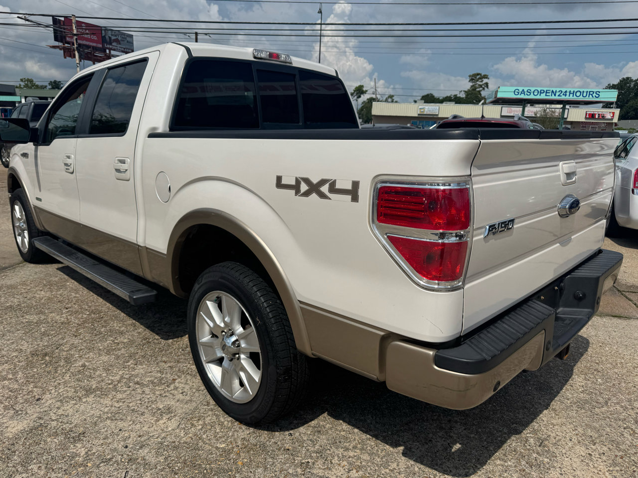 Used 2013 Ford F150 Lariat w/ Luxury Equipment Group AWD/4WD image 2