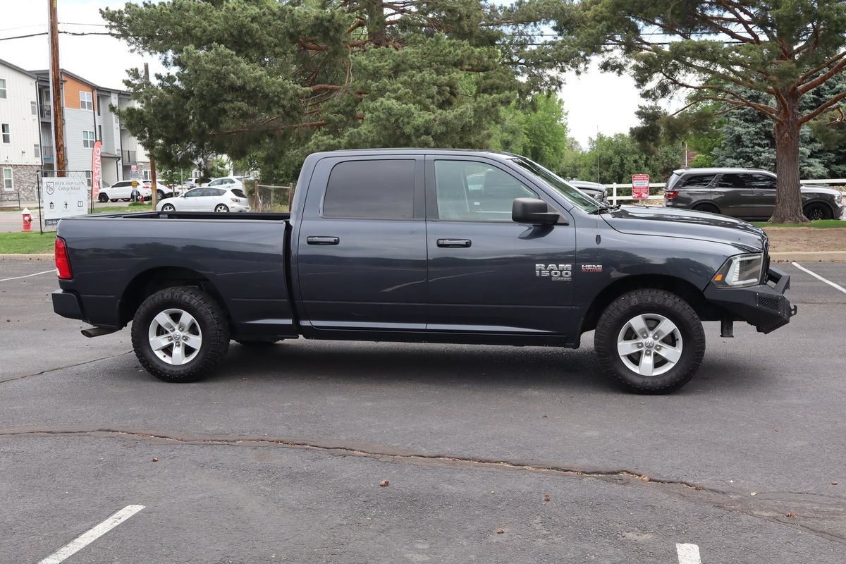 Used 2020 RAM 1500 Classic SLT RWD image 3