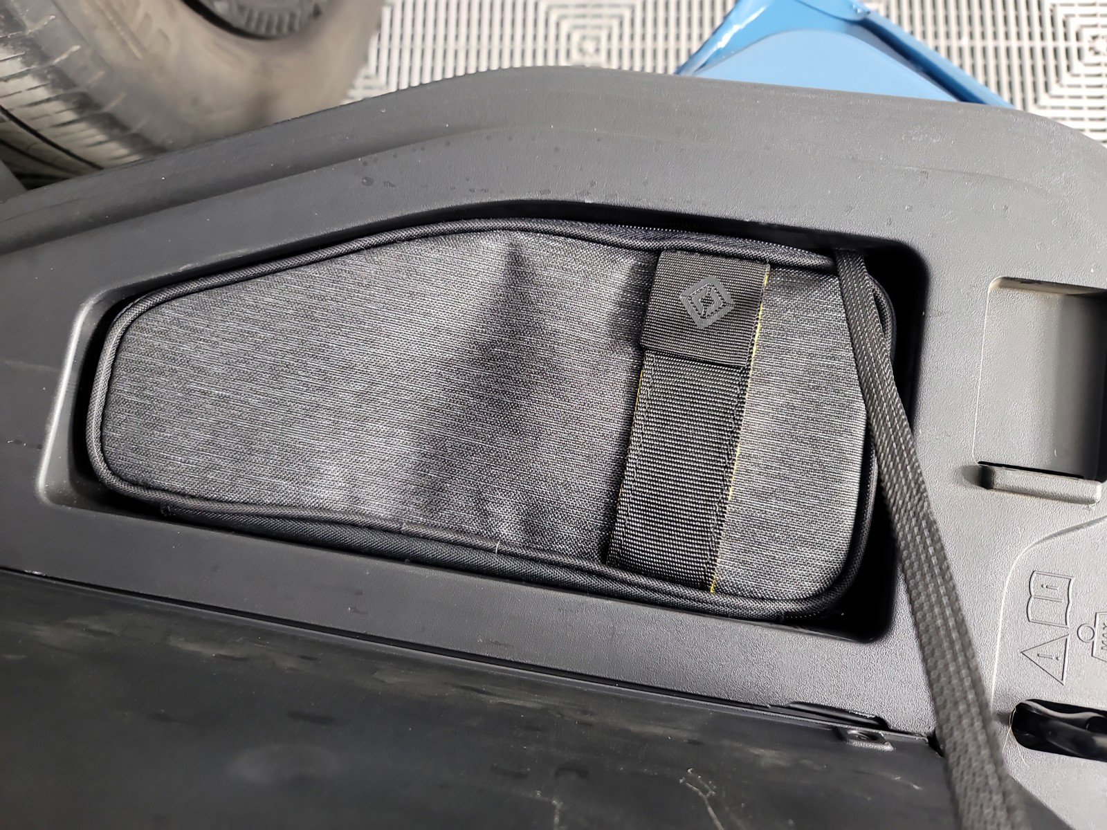 Used 2023 Rivian R1T Adventure image 34