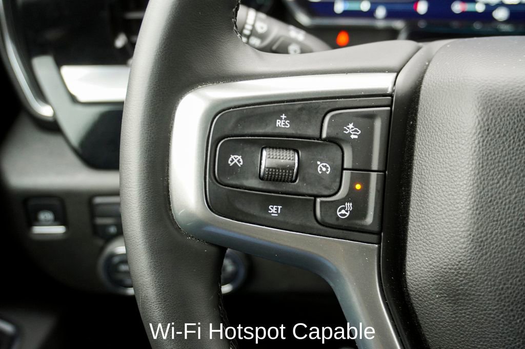 Used 2025 Chevrolet Silverado 2500 LT w/ Convenience Package image 17