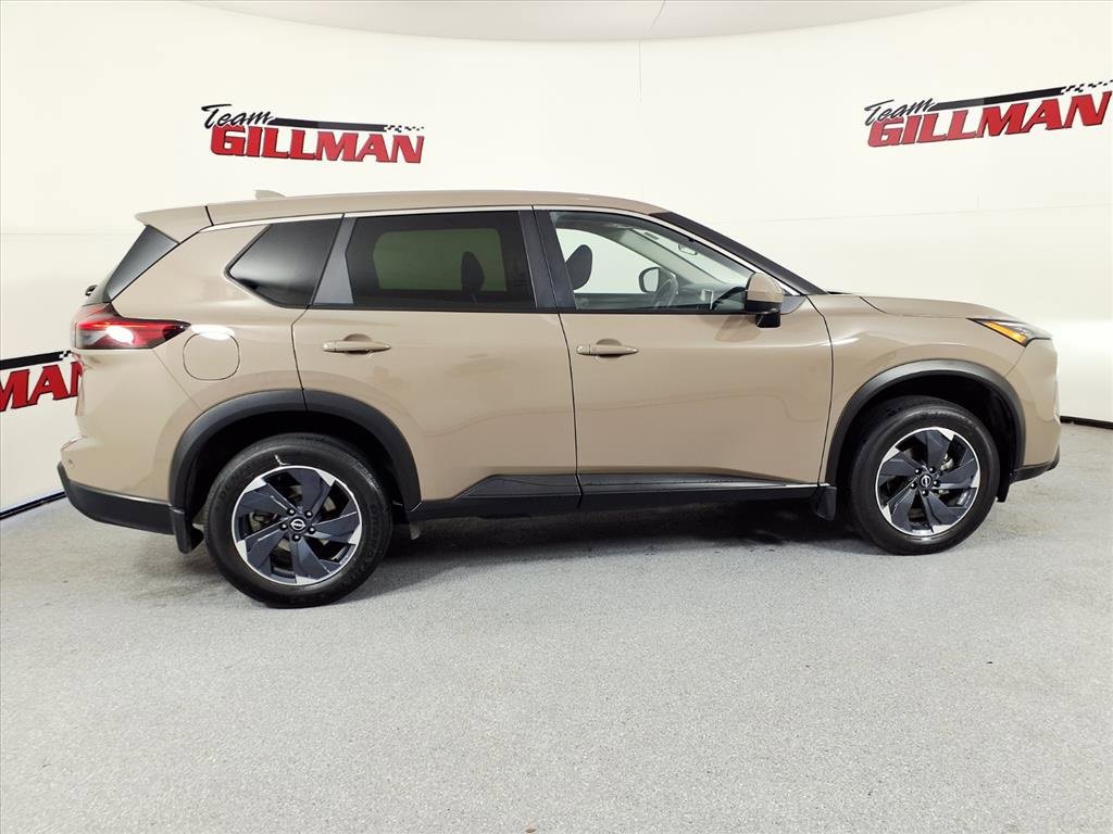 Used 2024 Nissan Rogue SV image 5