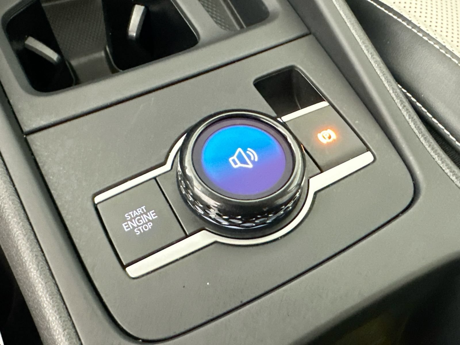 Certified 2025 Volkswagen Tiguan SE AWD/4WD image 25