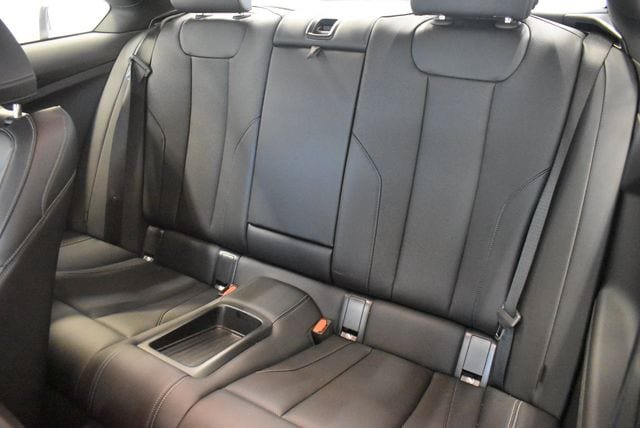 Used 2026 BMW M240i xDrive Coupe AWD/4WD image 7