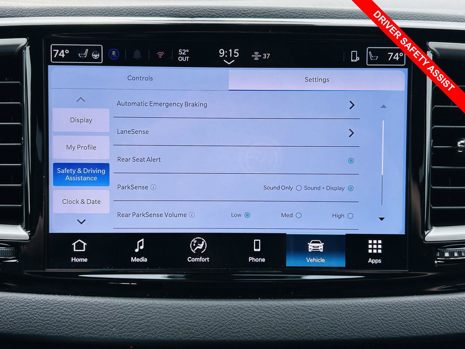 New 2026 Chrysler Voyager LX FWD image 7