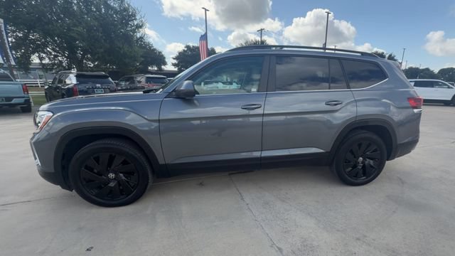 Used 2025 Volkswagen Atlas SE FWD image 5