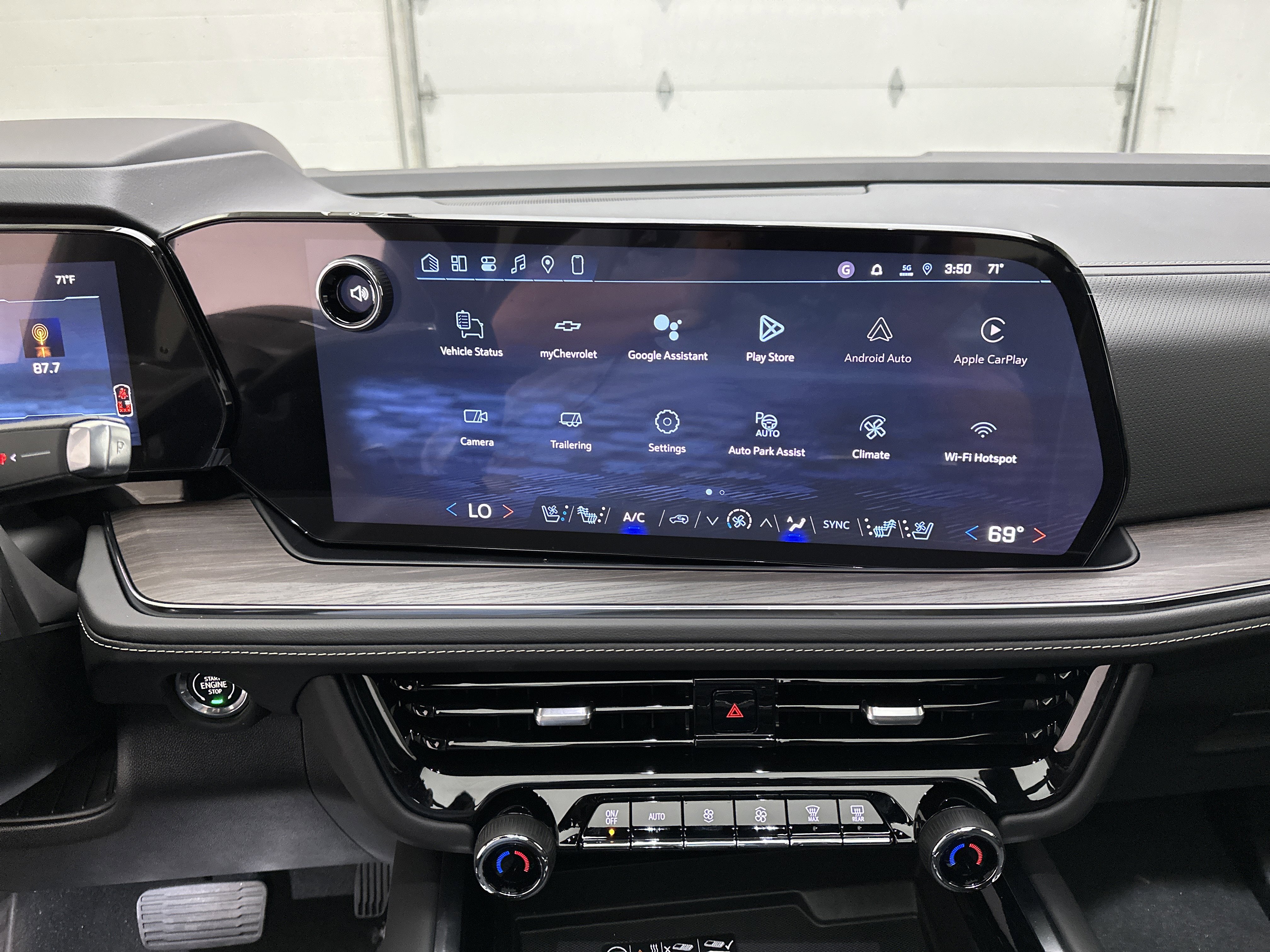 New 2026 Chevrolet Tahoe Premier image 37