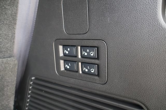 Used 2025 Nissan Armada SL w/ Captain's Chari Seat Package RWD image 8