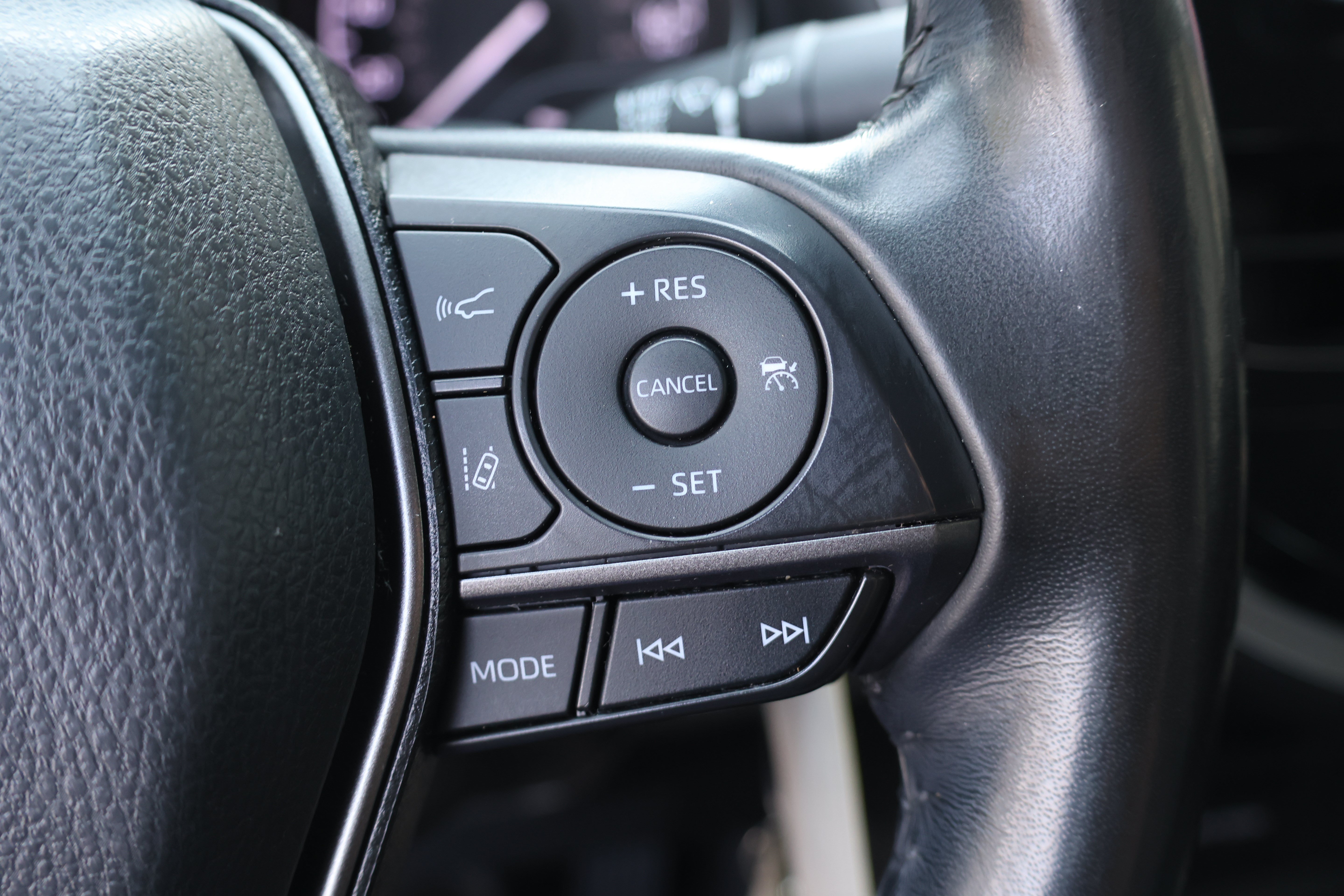 Used 2021 Toyota Camry SE FWD image 26