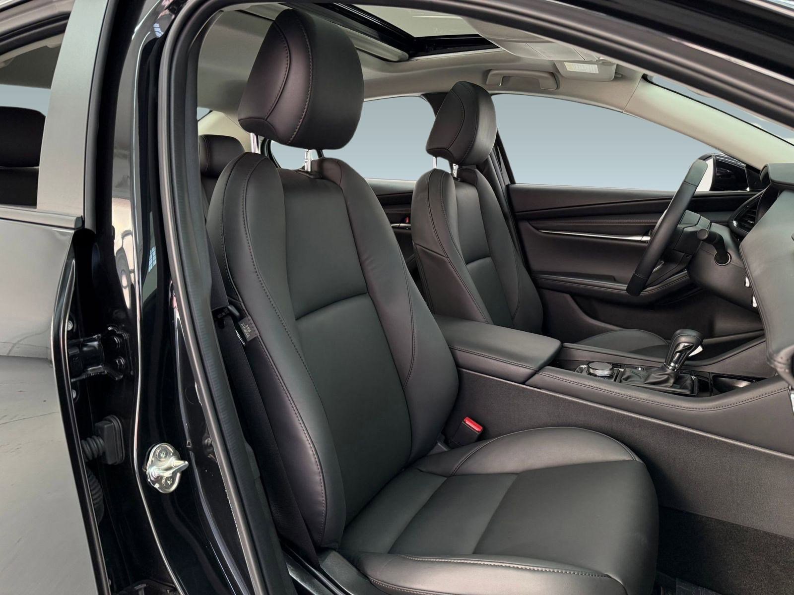 Used 2025 MAZDA MAZDA3 s image 22