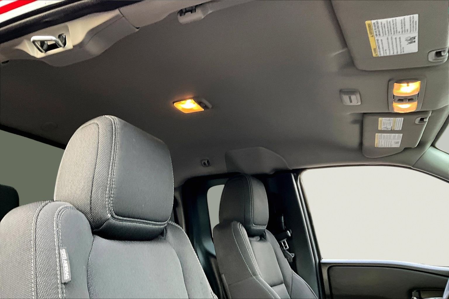 Used 2022 Nissan Frontier SV w/ Technology Package image 26