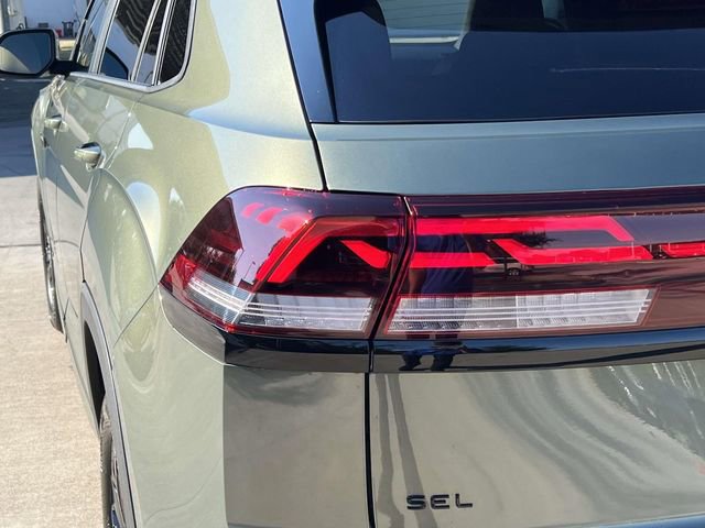 New 2026 Volkswagen Atlas Cross Sport SEL R-Line image 5