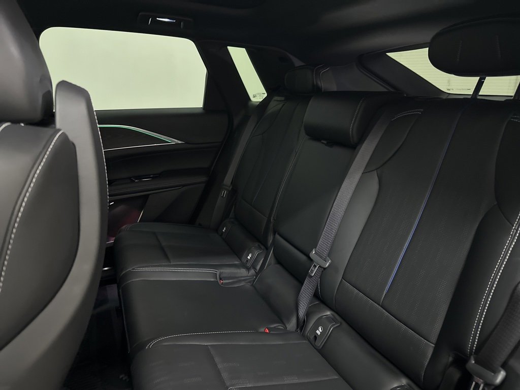 Used 2024 Cadillac Lyriq Luxury w/ LPO, Floor Liner Package image 47