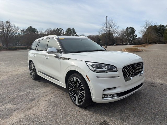 Used 2022 Lincoln Aviator Black Label w/ Dynamic Handling Package image 3