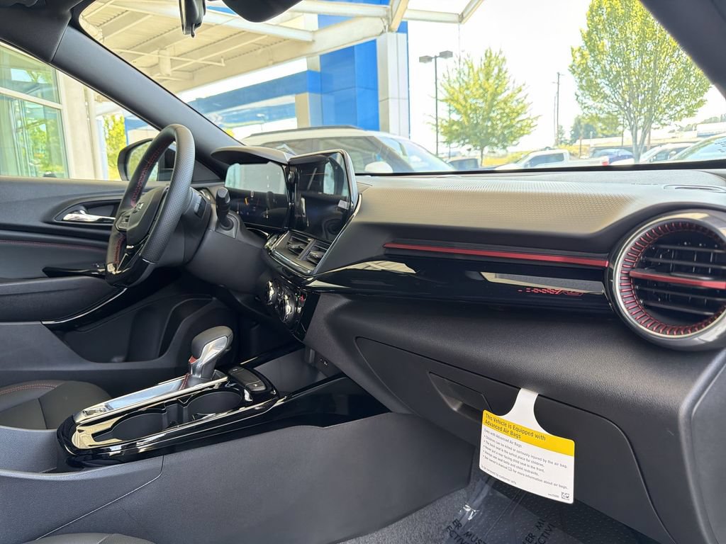 New 2026 Chevrolet Trax RS w/ Driver Confidence Package FWD image 29