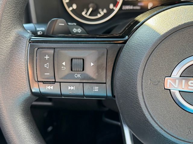 Certified 2023 Nissan Rogue SV image 13