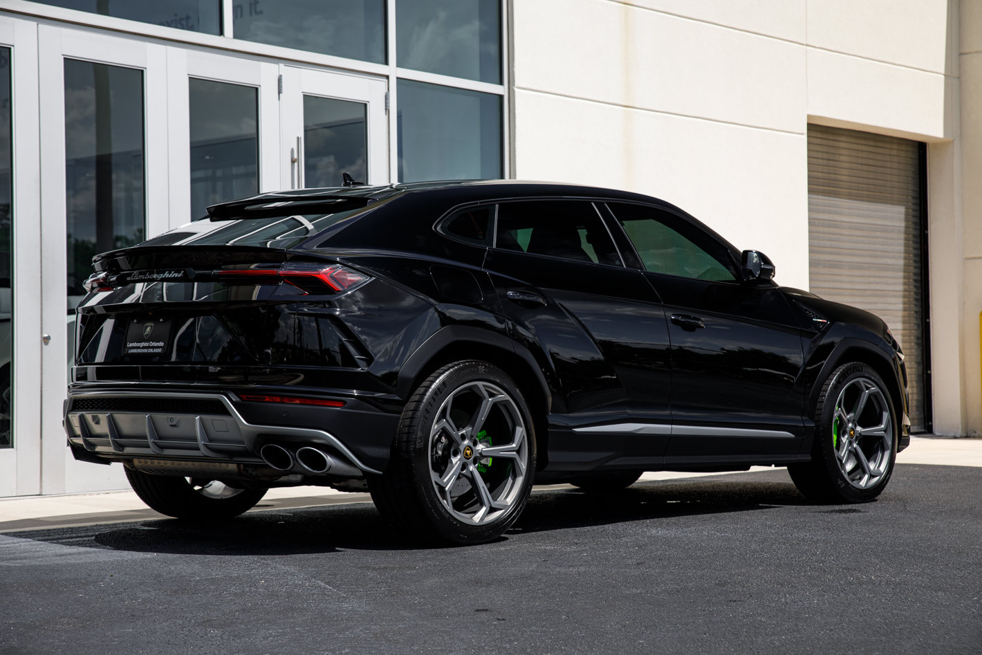 Used 2022 Lamborghini Urus AWD/4WD image 16