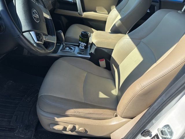 Used 2014 Toyota 4Runner SR5 Premium image 9