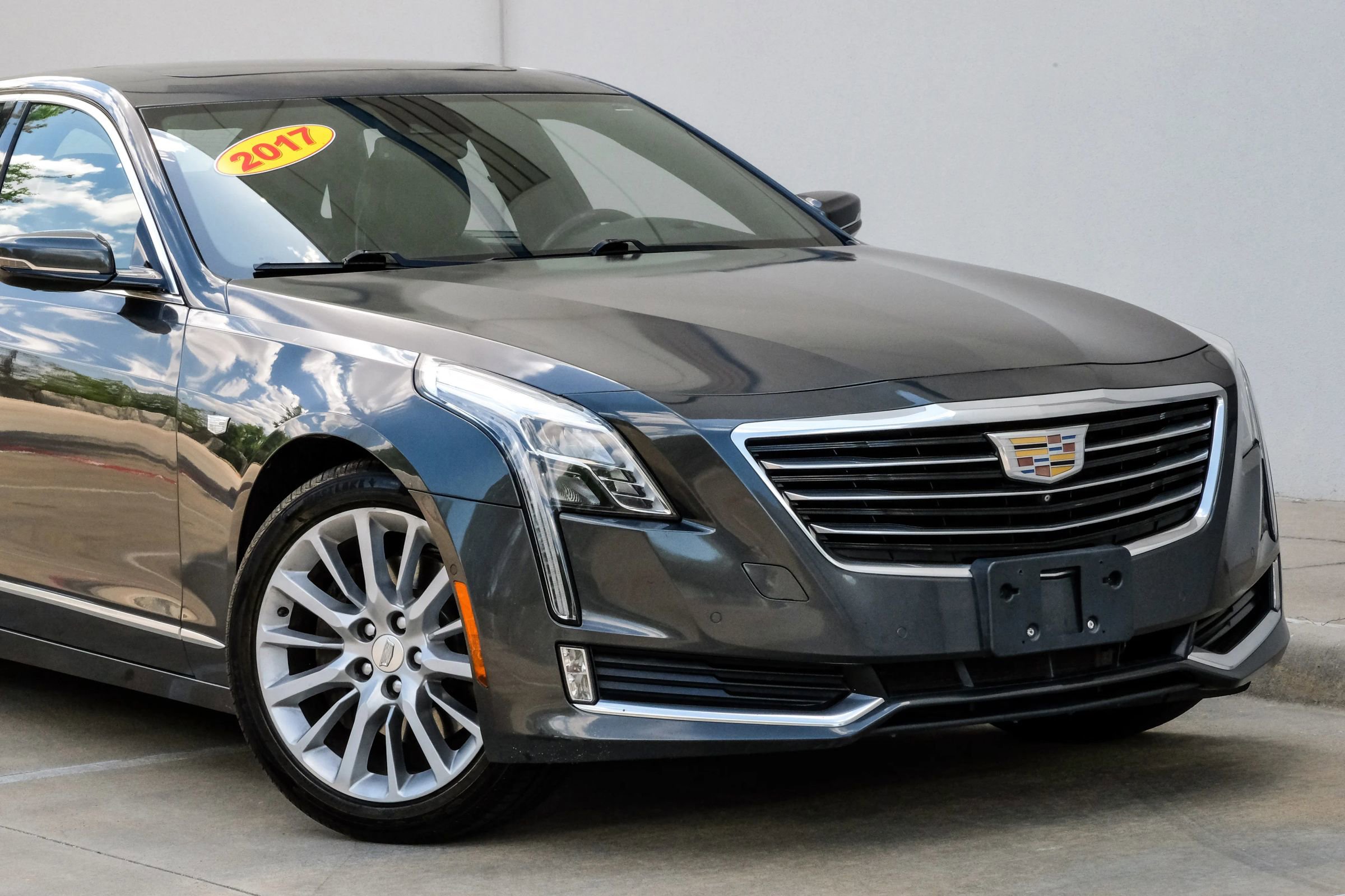 Used 2017 Cadillac CT6 Luxury image 4