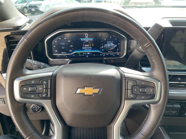 Used 2024 Chevrolet Silverado 2500 LTZ w/ LTZ Premium Package image 31