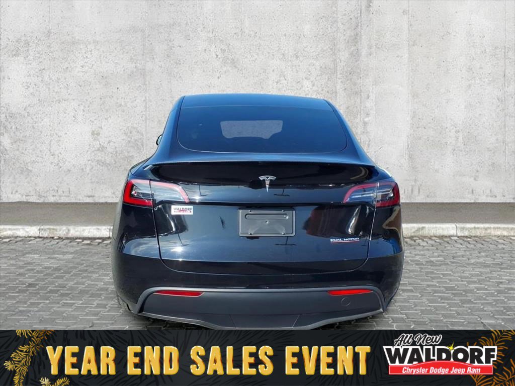 Used 2023 Tesla Model Y Performance image 3
