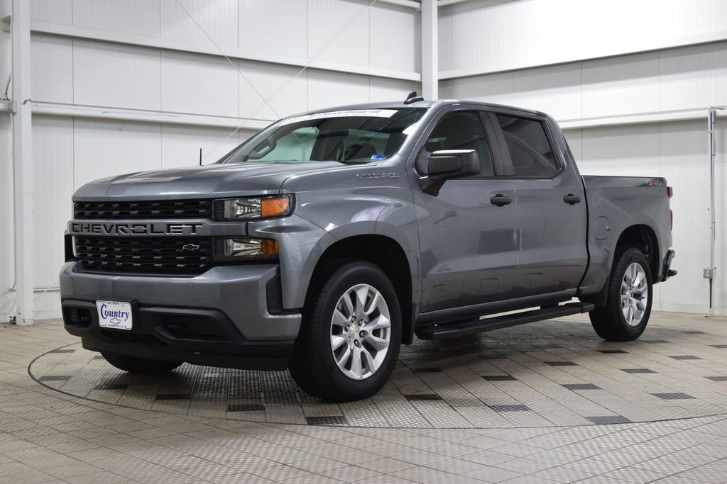 Used 2022 Chevrolet Silverado 1500 Custom w/ Safety Confidence Package AWD/4WD image 3