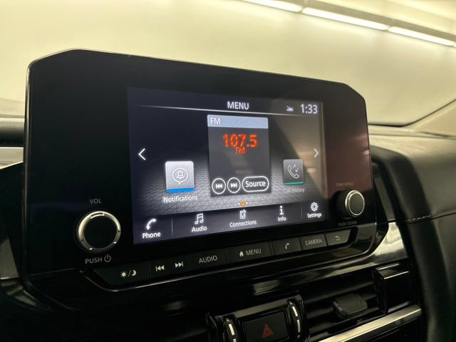 Used 2025 Nissan Pathfinder SV AWD/4WD image 26