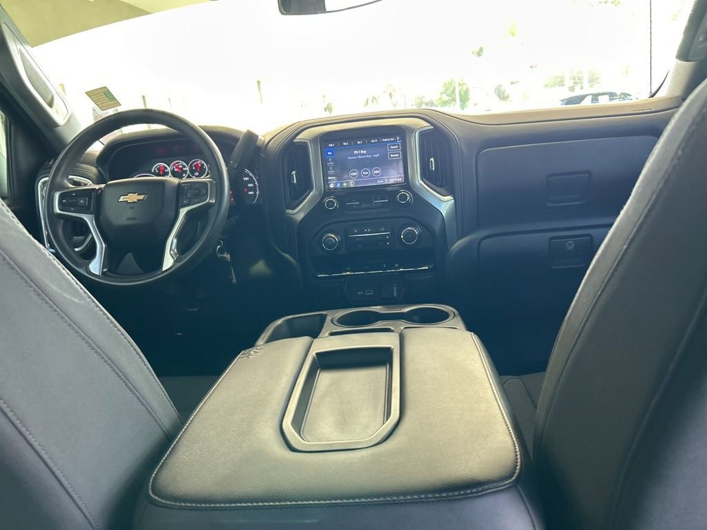 Used 2020 Chevrolet Silverado 1500 LT image 28