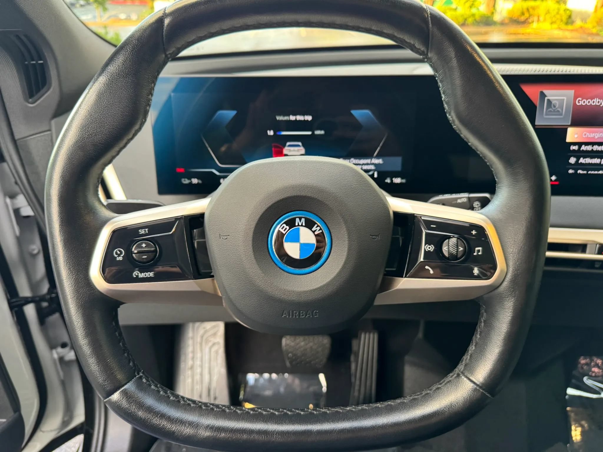 Used 2023 BMW iX xDrive50 w/ Convenience Package AWD/4WD image 31