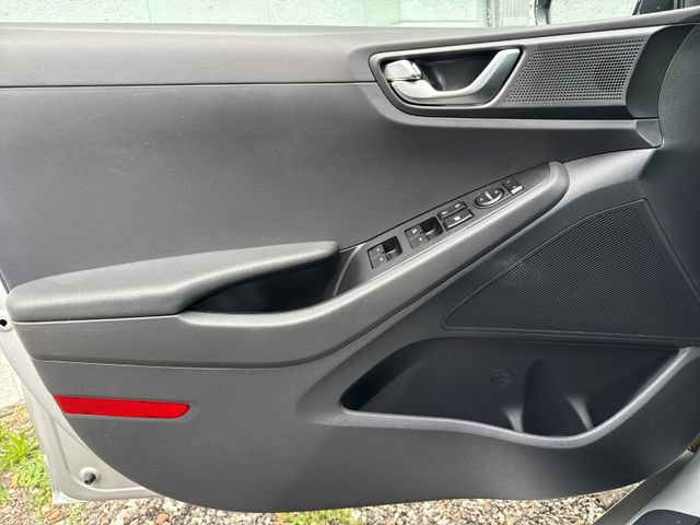 Used 2019 Hyundai Ioniq Electric FWD image 22
