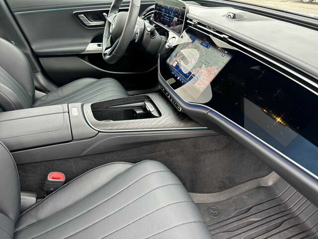 Certified 2025 Mercedes-Benz E 350 4MATIC Sedan image 17