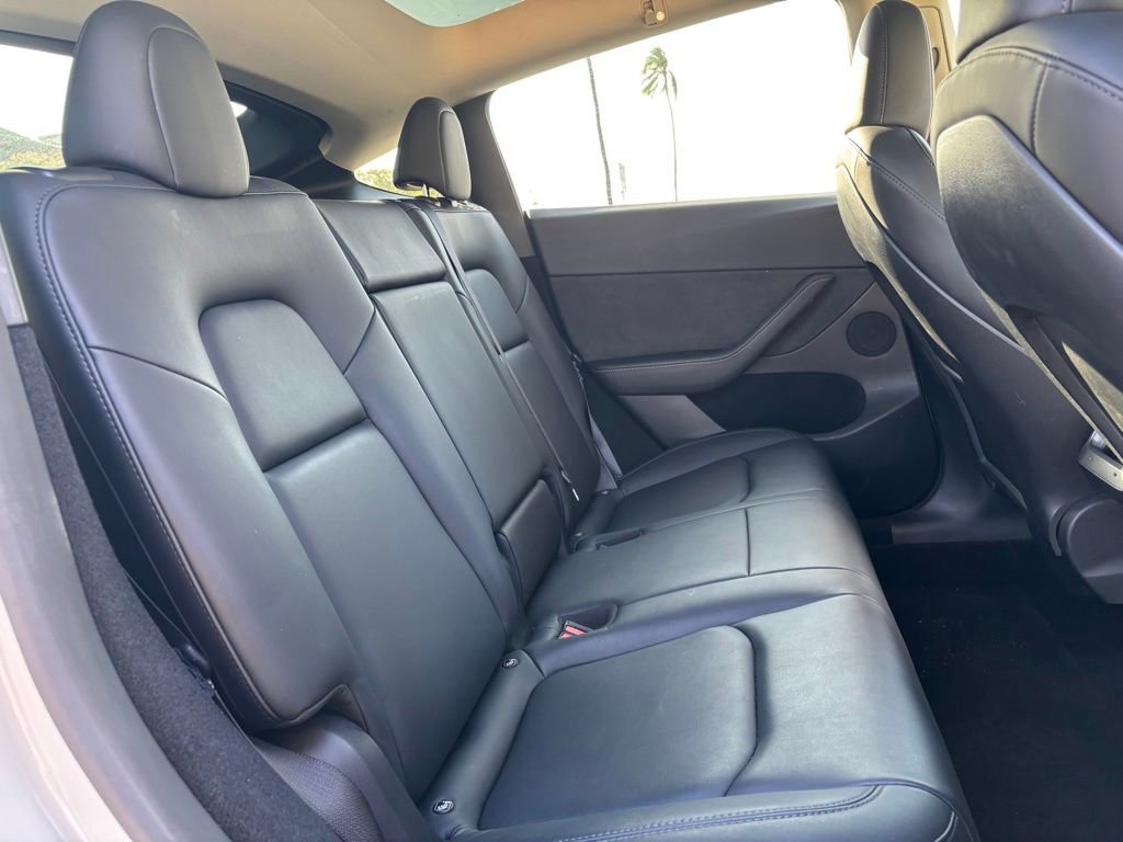 Used 2023 Tesla Model Y Long Range AWD/4WD image 11