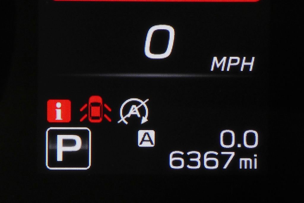 Certified 2025 Subaru Outback Premium image 32