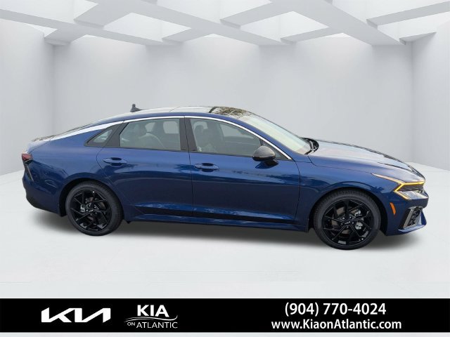 New 2027 Kia K5 GT-Line FWD image 3