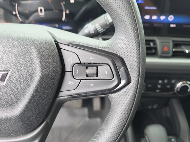 Used 2025 Chevrolet TrailBlazer LS w/ LS Convenience Package FWD image 28